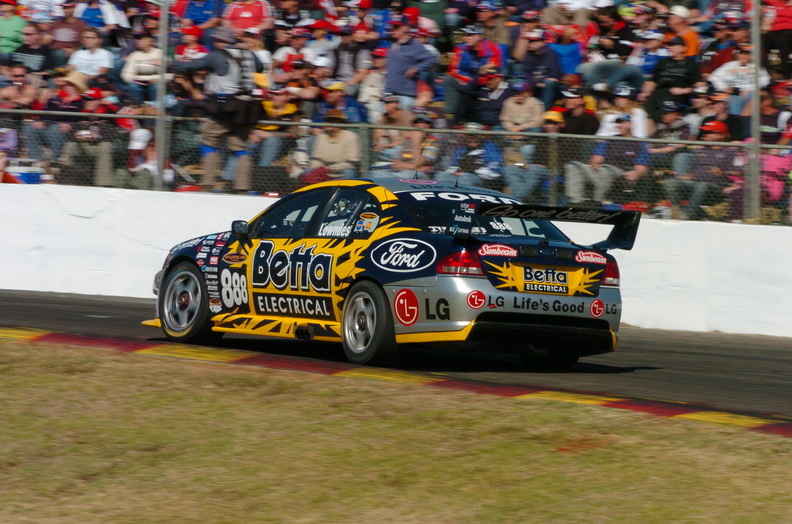 20050814-V8CSR8-1068