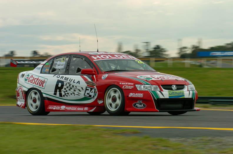 20050909-V8CSR9-0327